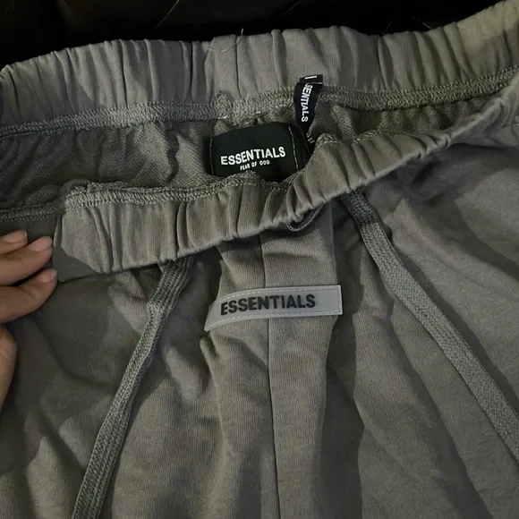 Men’s short size  2XL - Picture 2 of 3